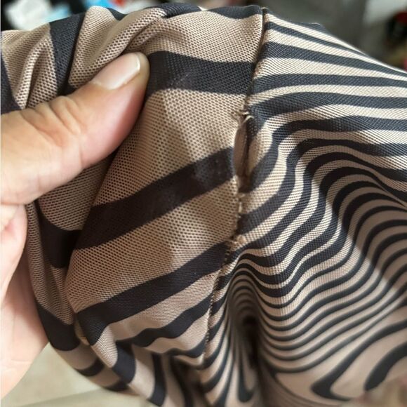 GSUWOO Jumpsuit so real onepiece catsuit one arm stripe 3d romper logo pant suit - Picture 10 of 11